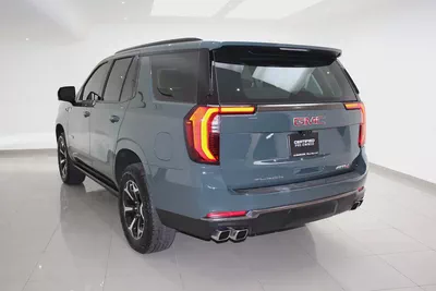 6.2L GMC Yukon AT4 Ultimate 2025 GCC Specs - Luxury Off-Roader-2