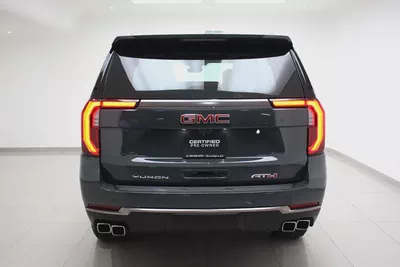 6.2L GMC Yukon AT4 Ultimate 2025 GCC Specs - Luxury Off-Roader-3