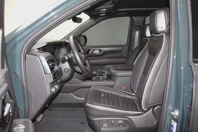 6.2L GMC Yukon AT4 Ultimate 2025 GCC Specs - Luxury Off-Roader-6