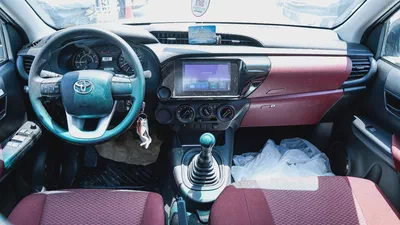 TOYOTA HILUX BASIC 2.4 DISL MODEL 2025 GCC SPECS-10