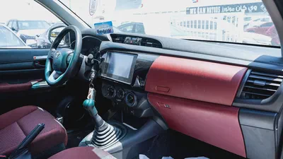 TOYOTA HILUX BASIC 2.4 DISL MODEL 2025 GCC SPECS-11