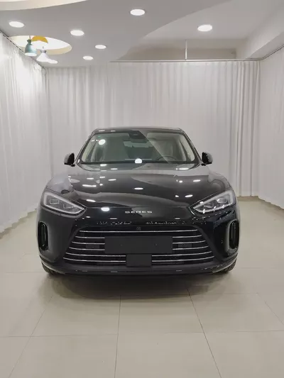 Brand New 2025 Seres 5 Premium | GCC Specs | Luxury Hybrid SUV-1