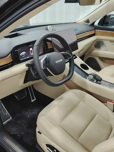 Brand New 2025 Seres 5 Premium | GCC Specs | Luxury Hybrid SUV-7
