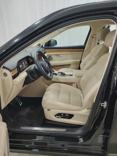 Brand New 2025 Seres 5 Premium | GCC Specs | Luxury Hybrid SUV-8