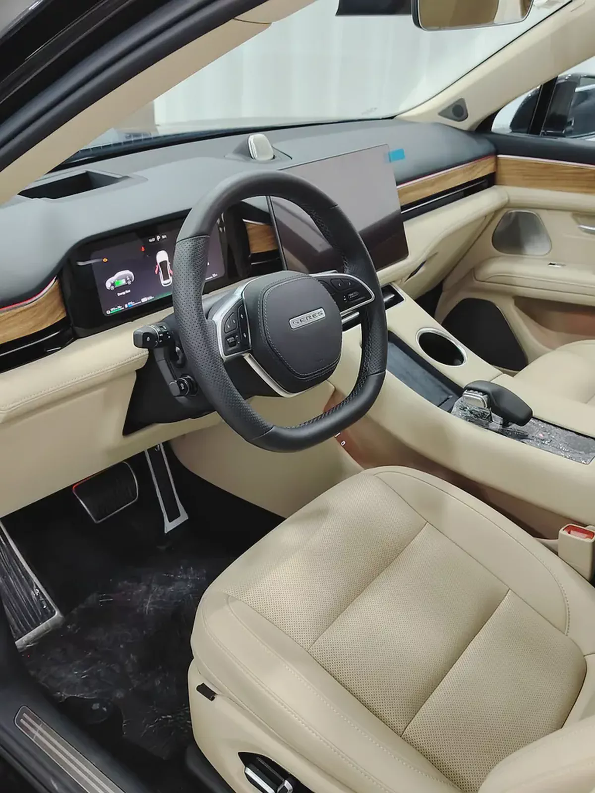 Brand New 2025 Seres 5 Premium | GCC Specs | Luxury Hybrid SUV-7-7