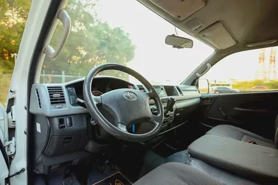 Toyota Hiace High Roof | Delivery Van | GCC Specs | Ref#T32707-8