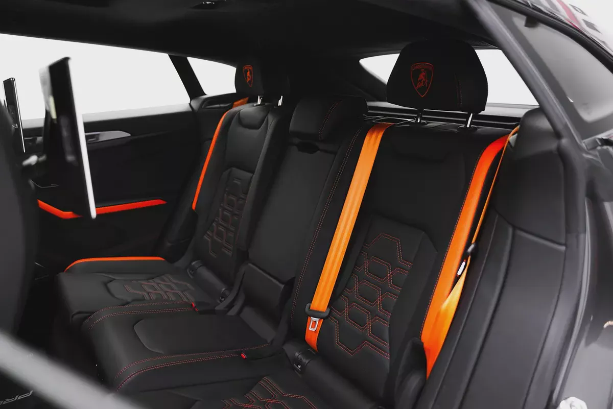 2025 LAMBORGHINI URUS SE-13-13