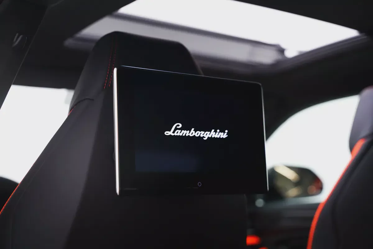 2025 LAMBORGHINI URUS SE-15-15