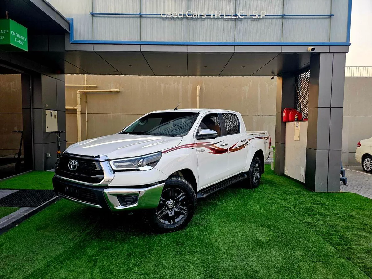 Toyota Hilux GLX HILUX SR5/ AUTO GEAR/ AUTO WINDOW/ WIDE BODY/ CHROME BUMPER