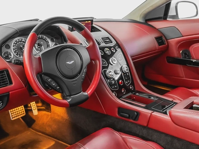 CASH ONLY: 165,000 AED | 2016 Aston Martin V8 Vantage / GCC specs-6