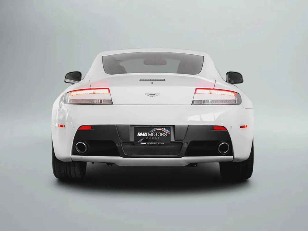 CASH ONLY: 165,000 AED | 2016 Aston Martin V8 Vantage / GCC specs-3-3