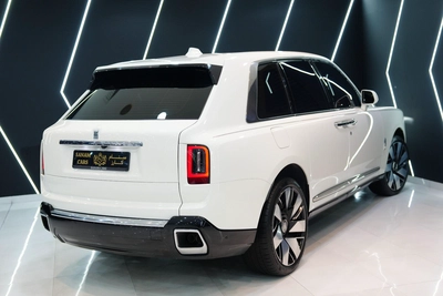 Rolls-Royce Cullinan 2025-14