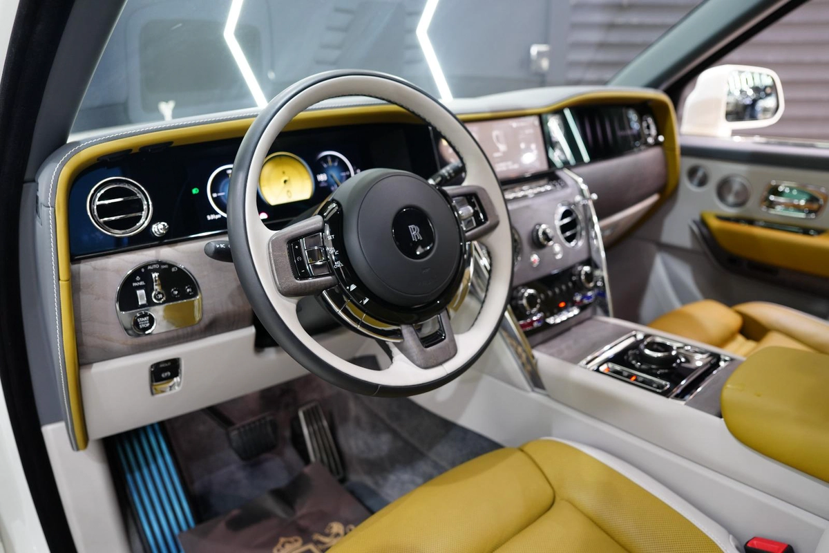 Rolls-Royce Cullinan 2025-3-3