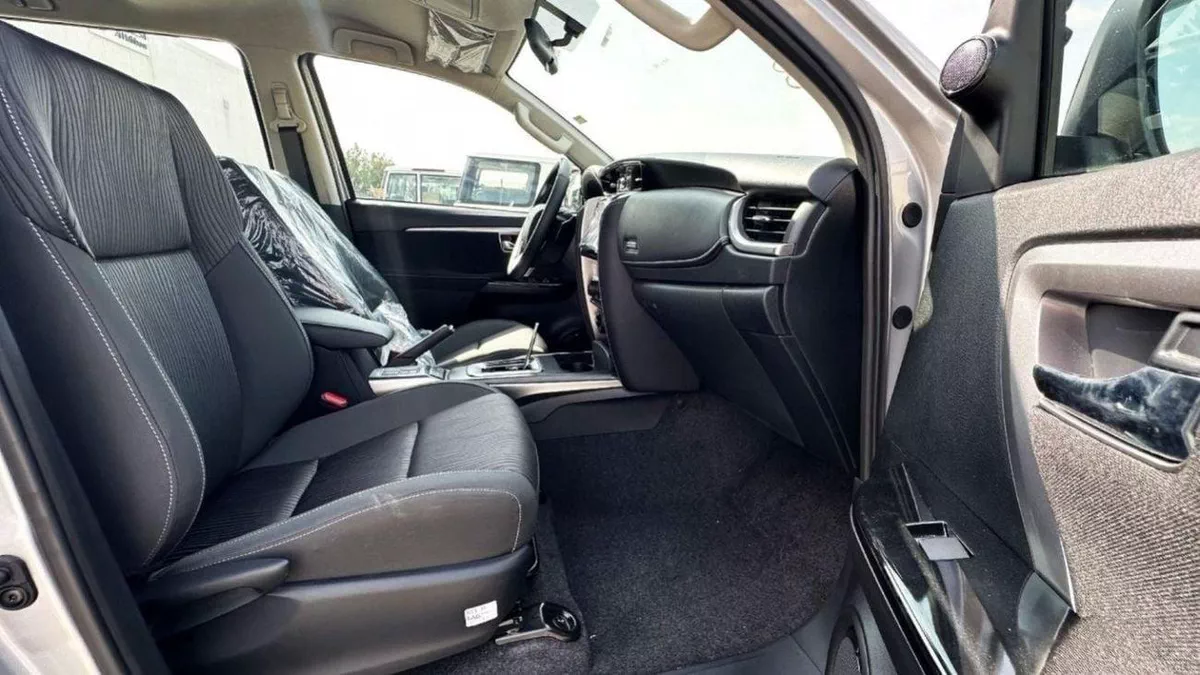 Toyota Fortuner EXR TOYOTA FORTUNER 2.4L DIESEL 4X4 MY2024-8-0