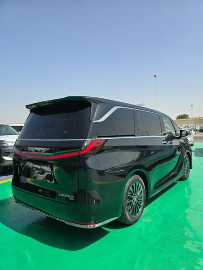 New 2026 Lexus LM 350h-2