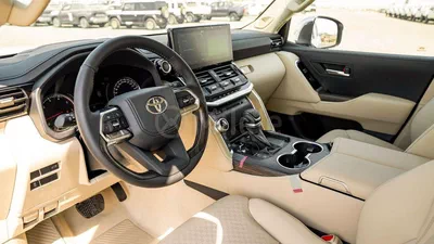 Toyota Land Cruiser VXR-16