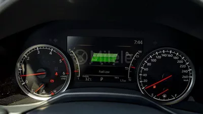 Toyota Land Cruiser VXR-19