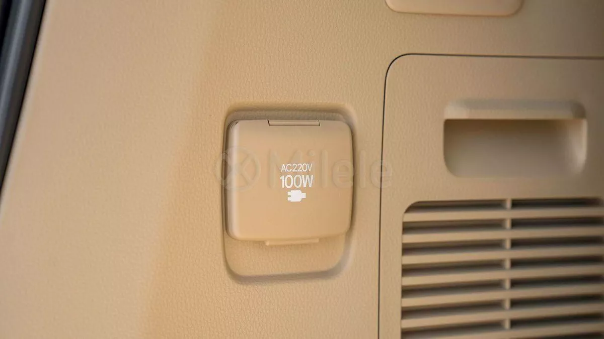 Toyota Land Cruiser VXR-9-0