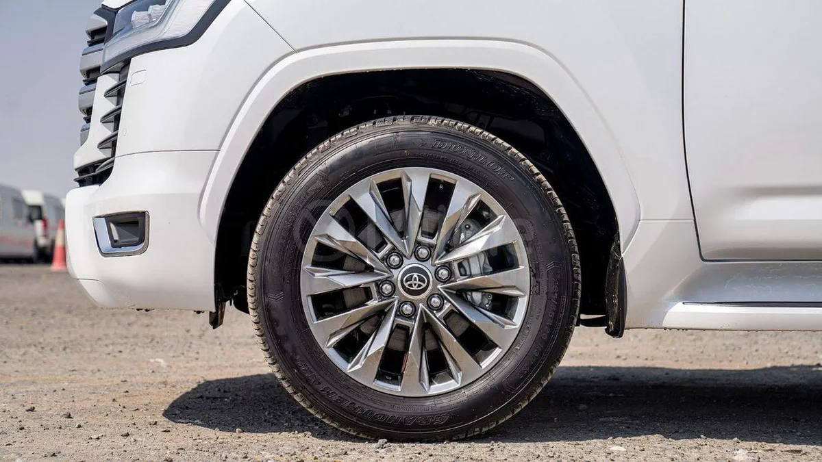 Toyota Land Cruiser VXR-4-0