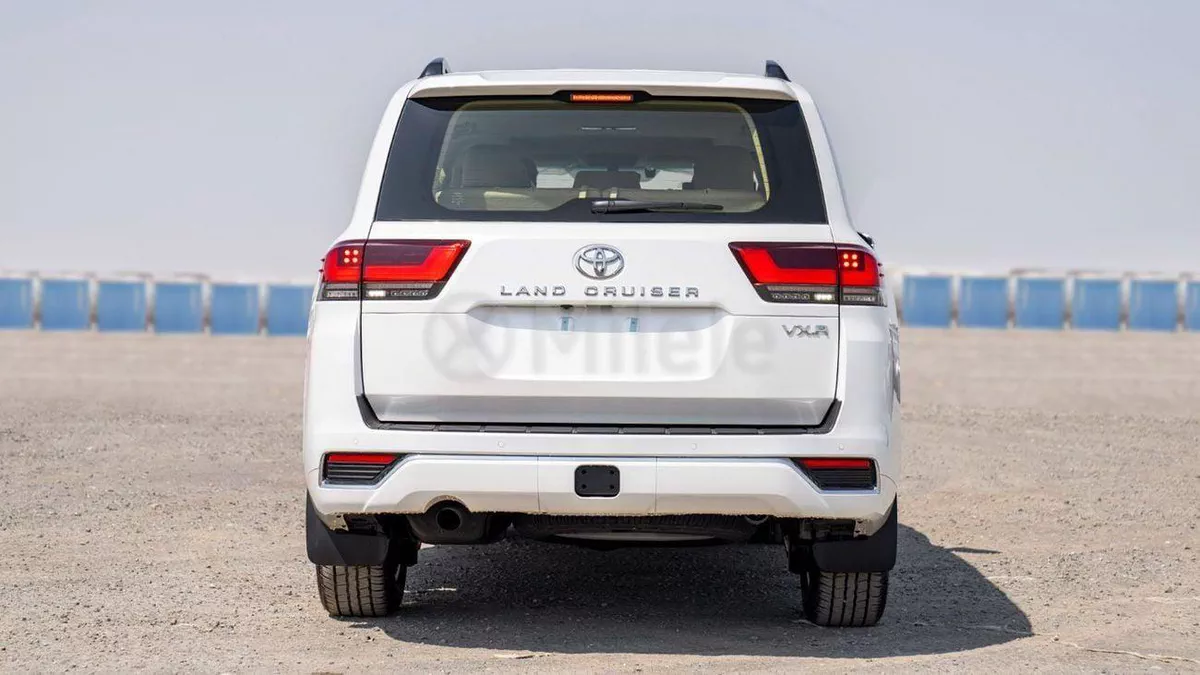 Toyota Land Cruiser VXR-7-0