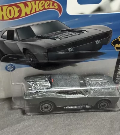 Batmobile Batman Hot Wheels-1