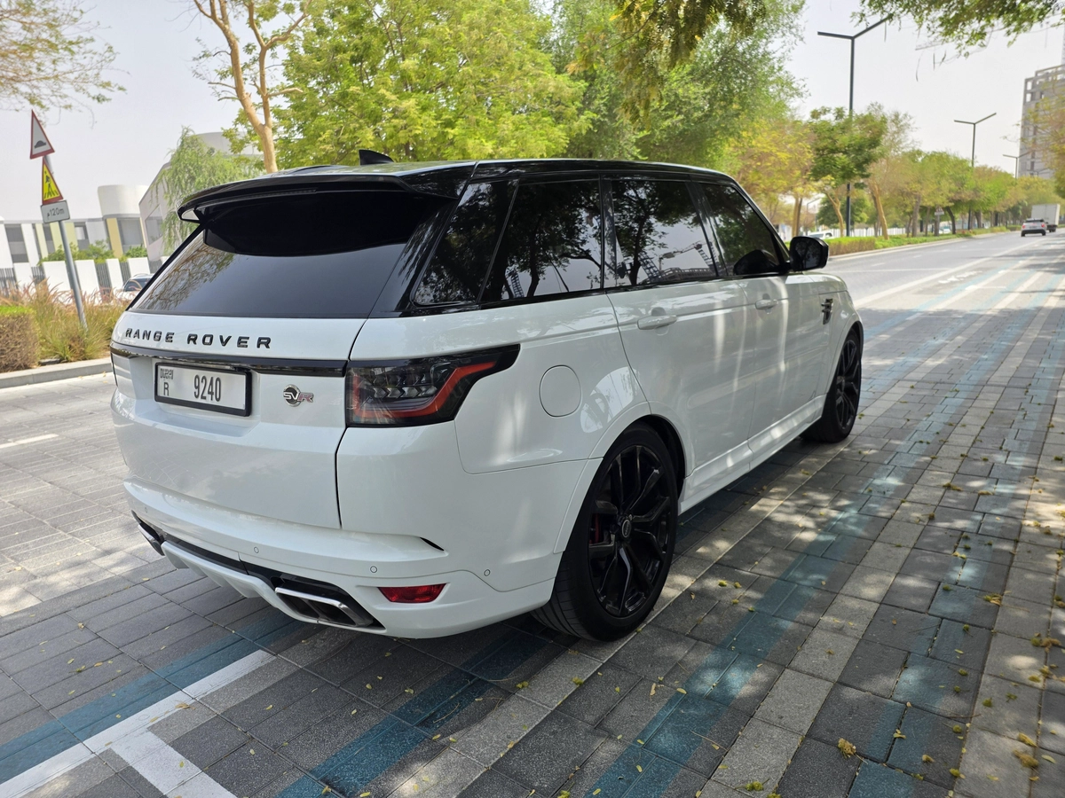 Range Rover Sport SVR 2018Canadian Specs Serviced at ALTAYER Converted to GCC 147,000 Km0503560601Asking 145,000 AED-4-4