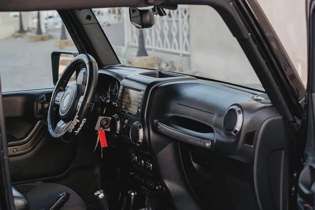 JEEP WRANGLER UNLIMTED 2017-13-13