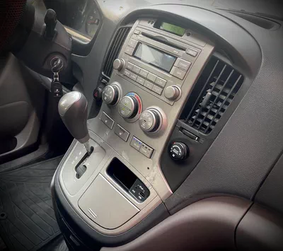 Hyundai Starex H1 Diesel-10