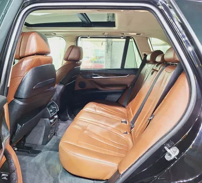 Original Paint . GCC Specs . Excellent Condition . Full Option-9