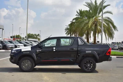 2025 Toyota Hilux Adventure - GCC Specs - 4.0 Petrol Brand New!-2