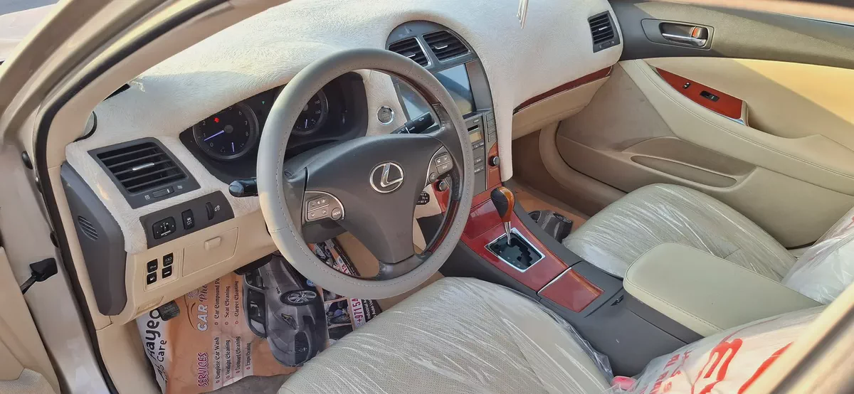 Lexus ES 350 2012 - American Specs - Excellent Condition-5-5