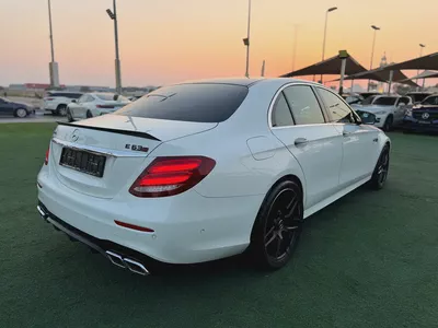 (2019) MERCEDES E63s //AMG// FULL OPTION -EXCELLENT CONDITION--4