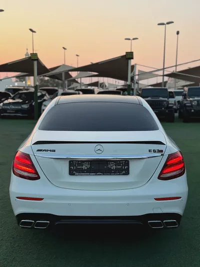 (2019) MERCEDES E63s //AMG// FULL OPTION -EXCELLENT CONDITION--5