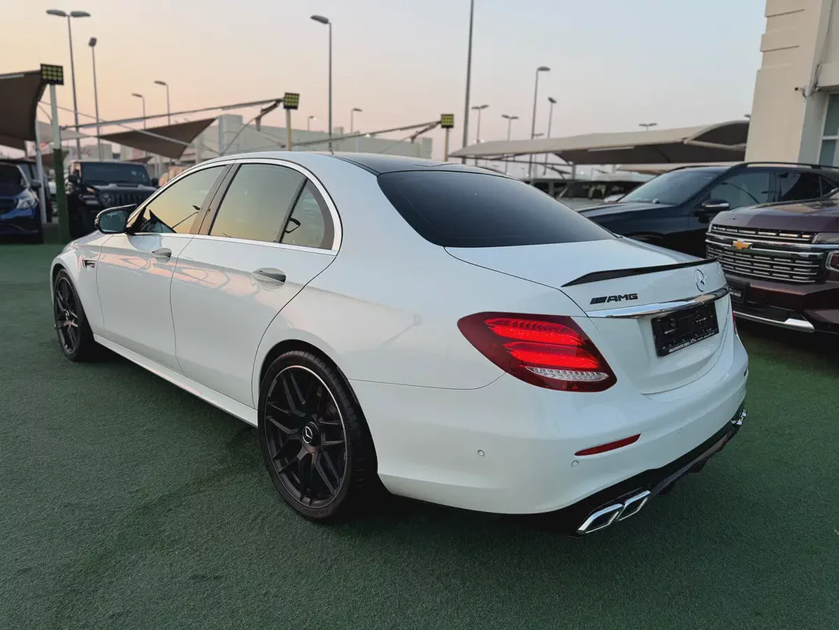 (2019) MERCEDES E63s //AMG// FULL OPTION -EXCELLENT CONDITION--6-6