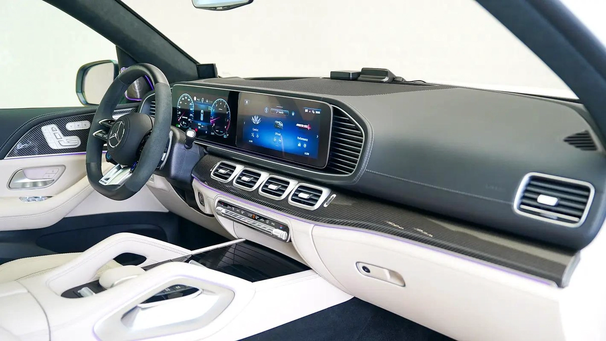 UAEs Very Best Example | 2 Years Free Servicing | AED 7,613 Per Month-11-11