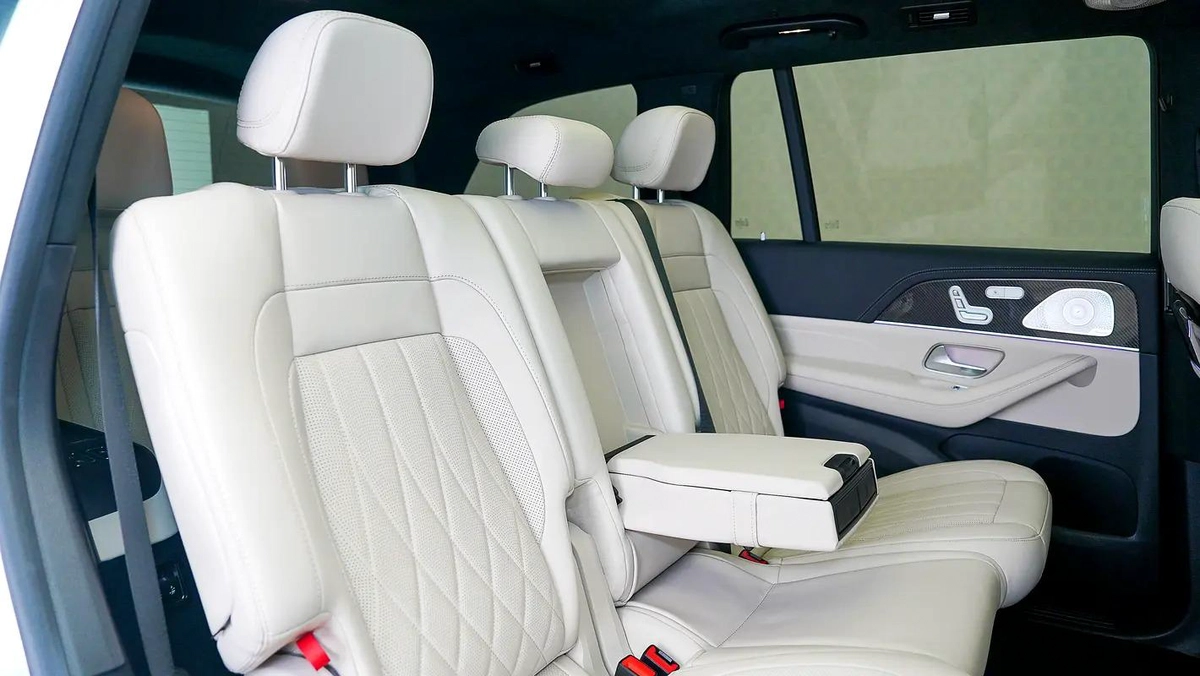 UAEs Very Best Example | 2 Years Free Servicing | AED 7,613 Per Month-4-4