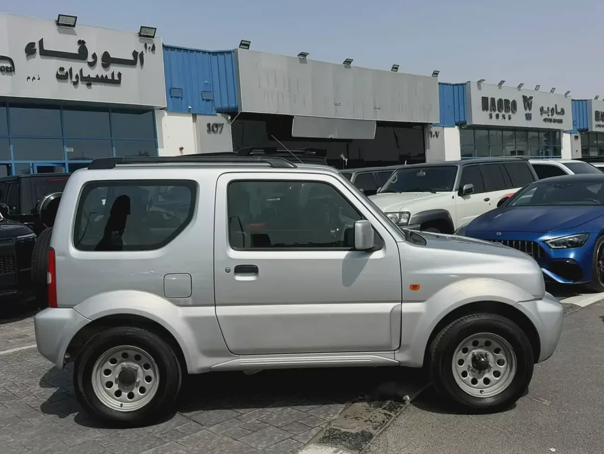 Suzuki Jimny 2009 GLX AT 2-Door GCC Specs-1-1