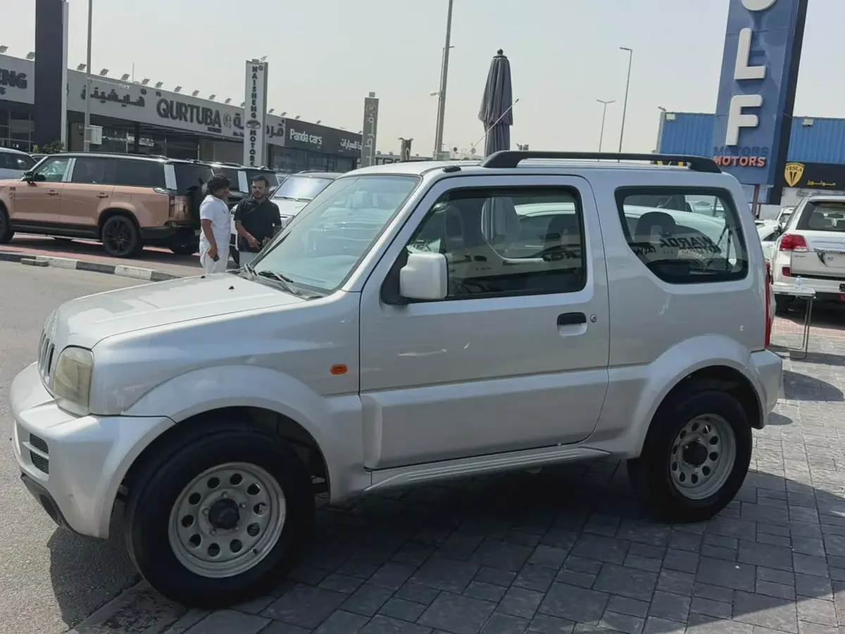 Suzuki Jimny 2009 GLX AT 2-Door GCC Specs-2-2