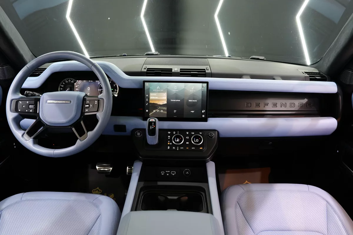 Land Rover Defender 90 SE P400 2023-6-6