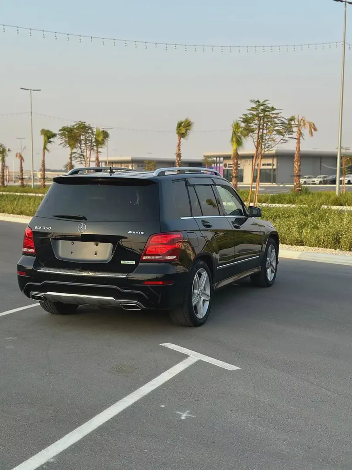 Stunning Mercedes-Benz GLK 350 4MATIC - 2013 - Japanese Specs-3-3