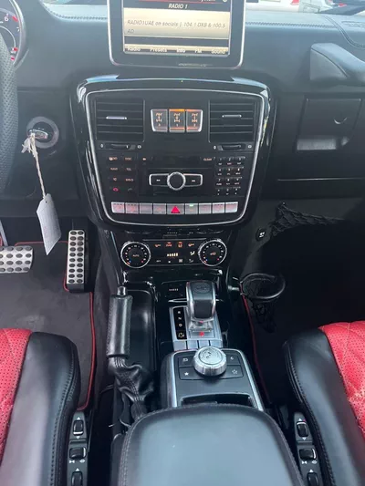 Mercedes Benz G63 AMG STANDARD-16