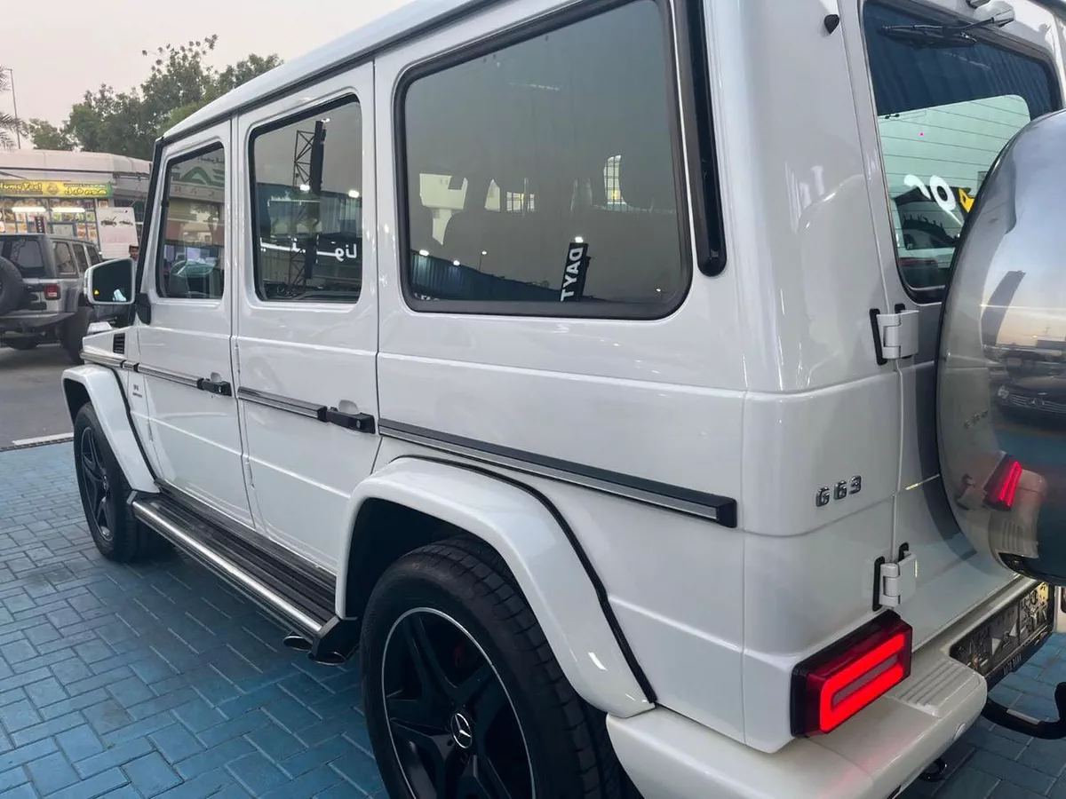 Mercedes Benz G63 AMG STANDARD-10-0