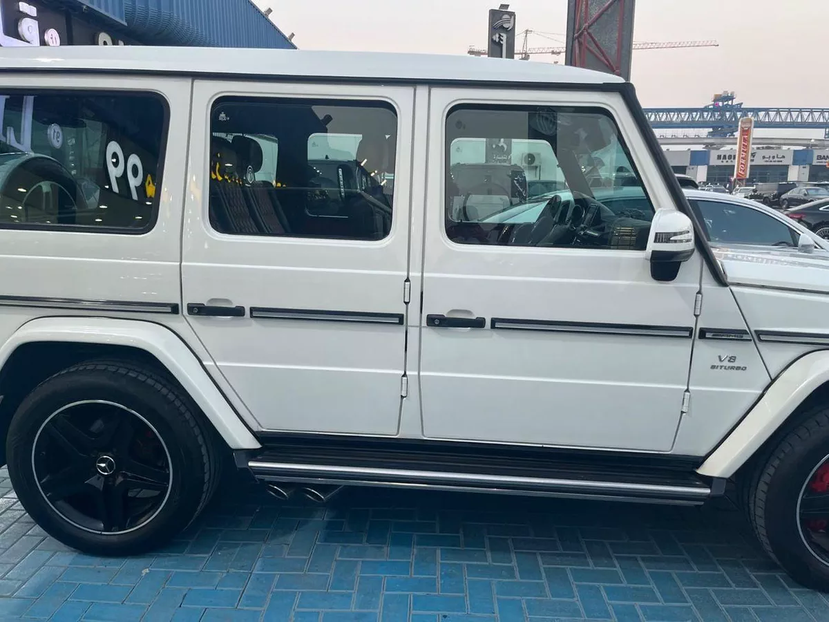 Mercedes Benz G63 AMG STANDARD-6-0