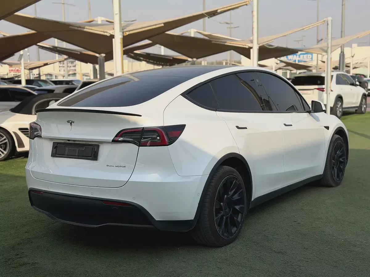 Tesla Model Y -Long Range -2022 -GCC- FREE ACCIDENT—ORIGINAL PAINT-SERVICE AGENCY-UNDER WARRANTY-4-4
