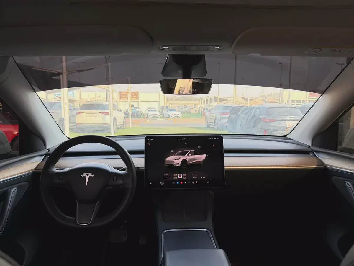 Tesla Model Y -Long Range -2022 -GCC- FREE ACCIDENT—ORIGINAL PAINT-SERVICE AGENCY-UNDER WARRANTY-7-7