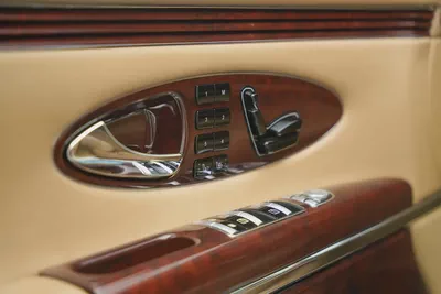2010 MAYBACH 57S-18