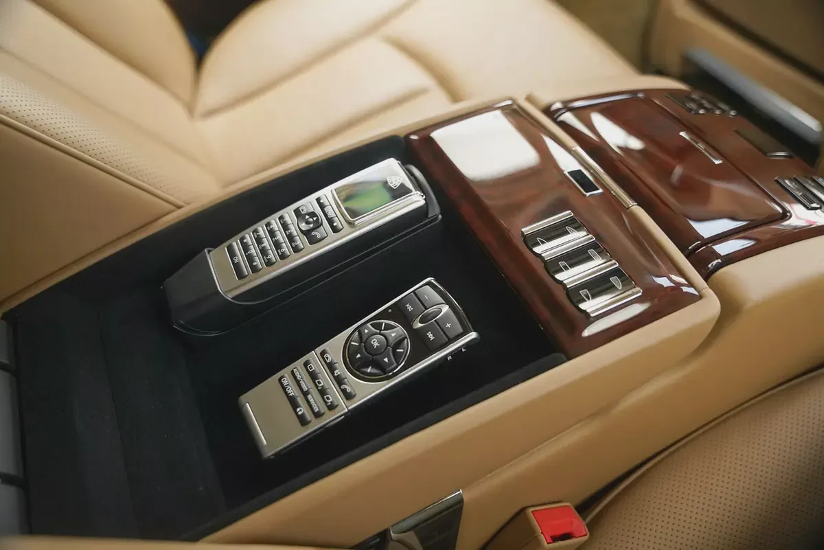 2010 MAYBACH 57S-9-9