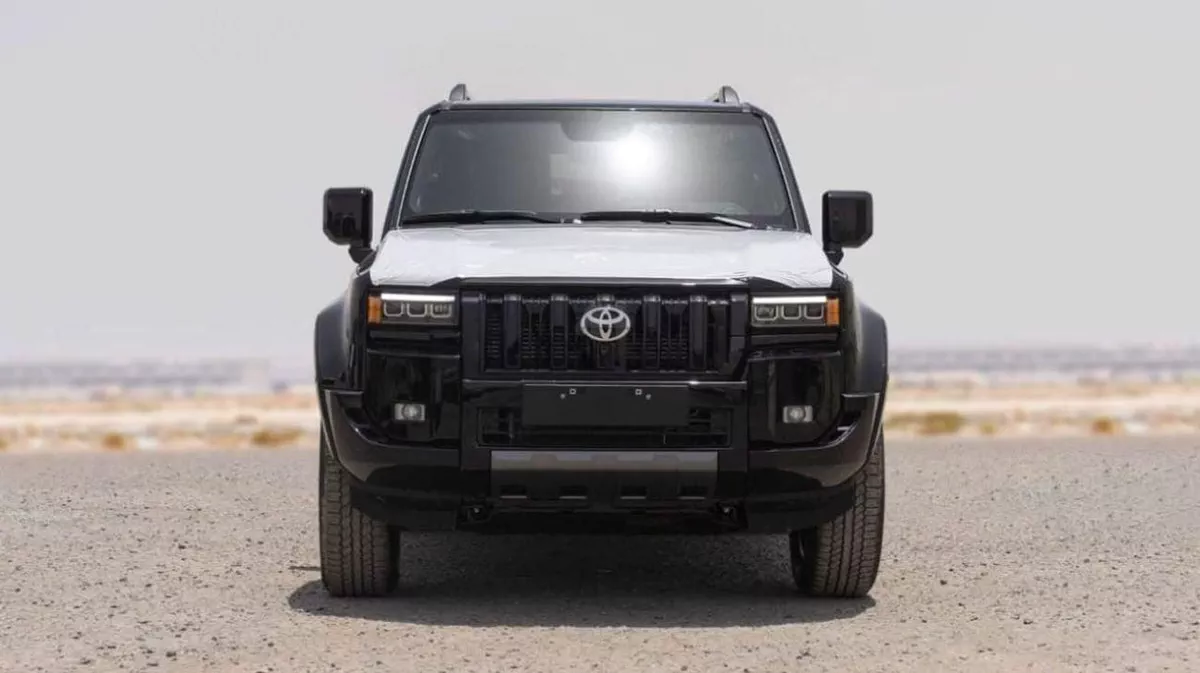 Toyota Land Cruiser S- DLX Toyota Prado Premium  2.8L Diesel MY2025-1-0
