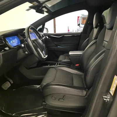 AED 1311 PM | TESLA MODEl X P75D 2017 | WELL MAINTAINED | 1 YEAR WARRANTY | GCC-7