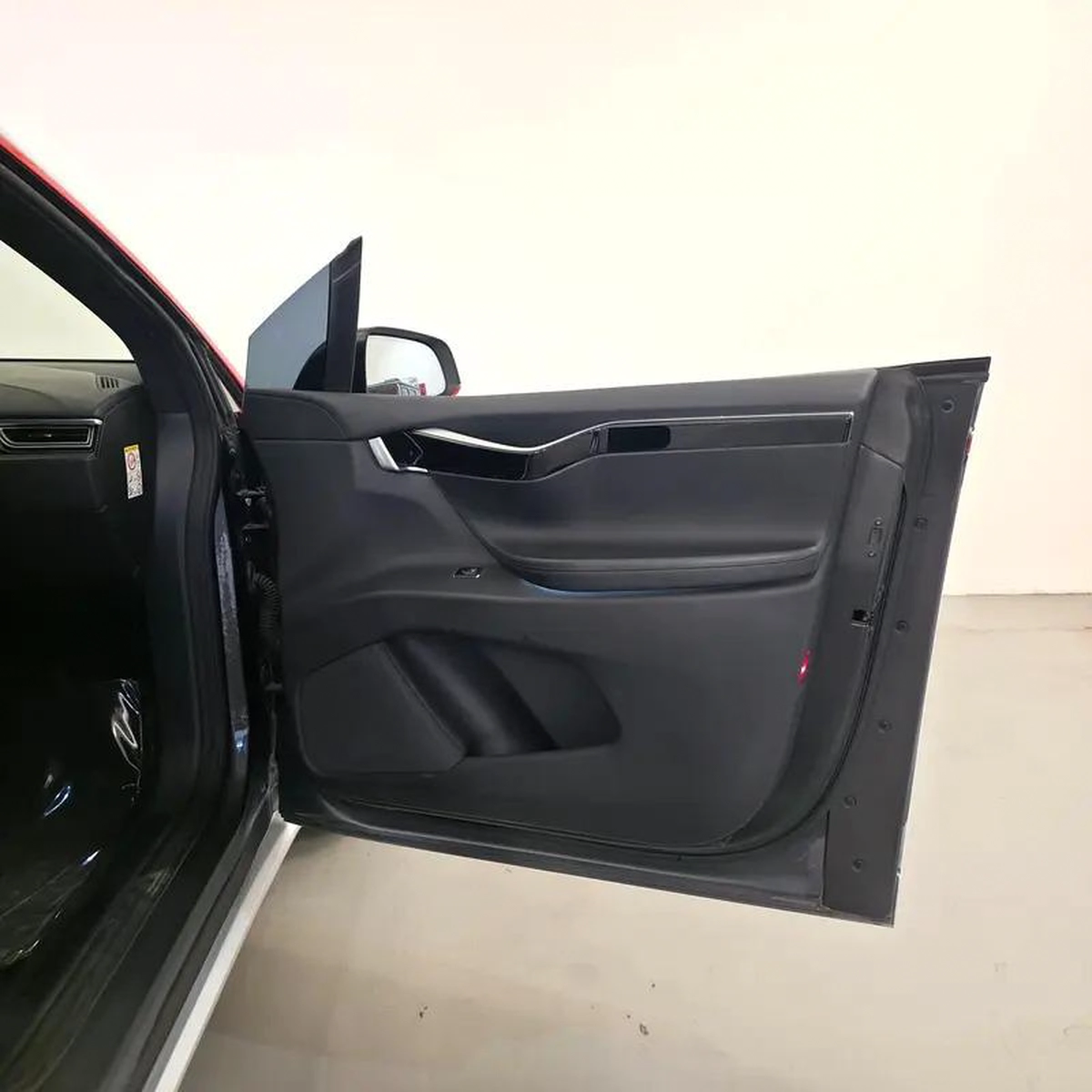 AED 1311 PM | TESLA MODEl X P75D 2017 | WELL MAINTAINED | 1 YEAR WARRANTY | GCC-1-1